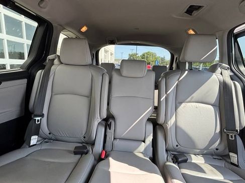 Used 2024 Honda Odyssey EX-L image 10