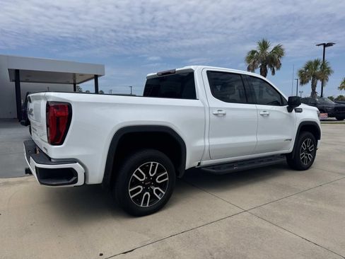 Used 2019 GMC Sierra 1500 AT4 w/ Driver Alert Package I AWD/4WD image 7