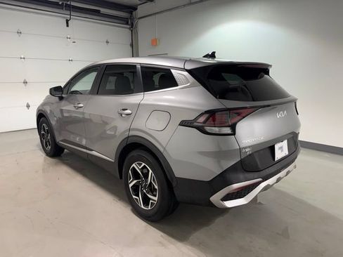 Used 2023 Kia Sportage LX FWD image 5