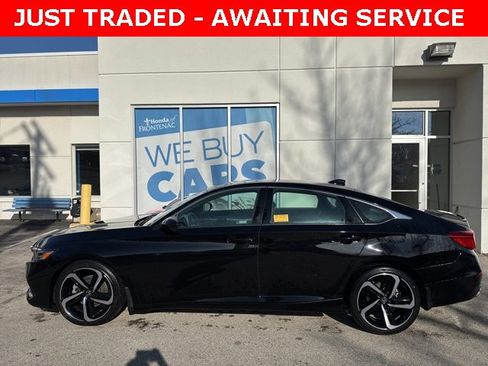 Used 2022 Honda Accord Sport image 4