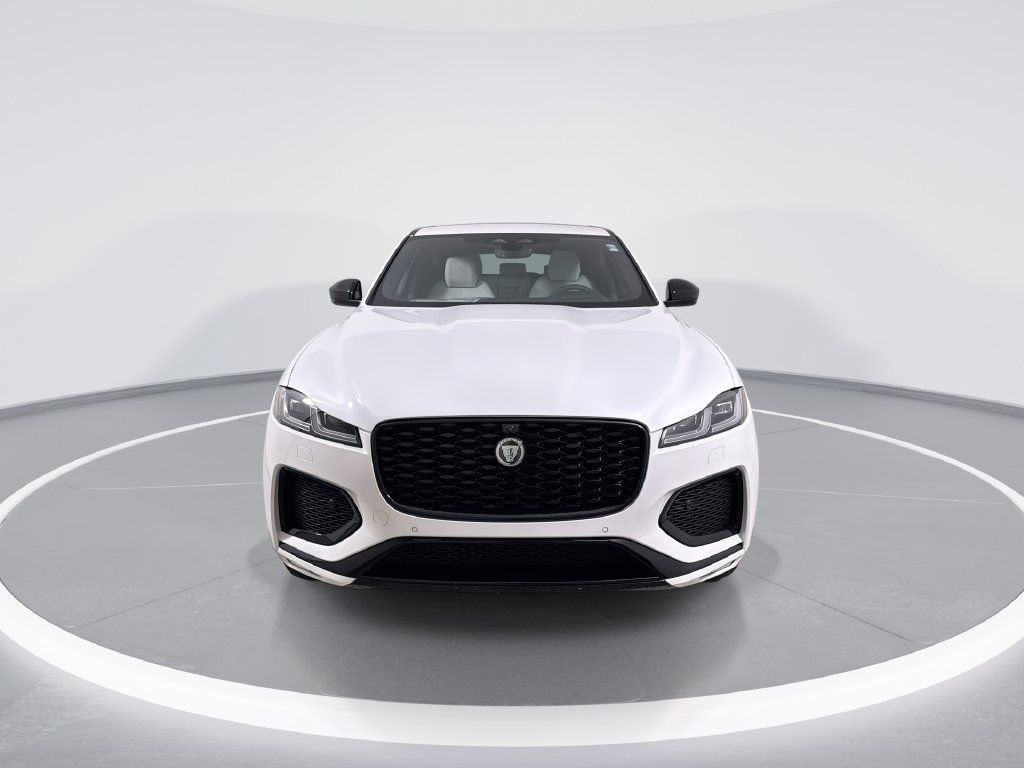 Used 2026 Jaguar F-PACE R-Dynamic S AWD/4WD image 3
