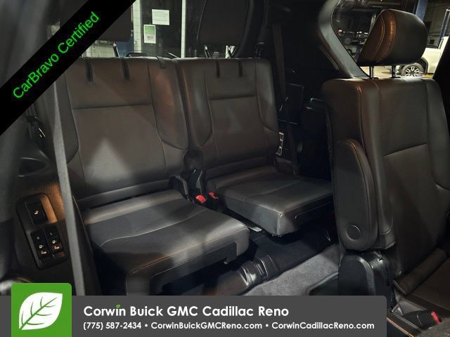 Used 2021 Lexus GX 460 Premium w/ Accessory Package AWD/4WD image 20