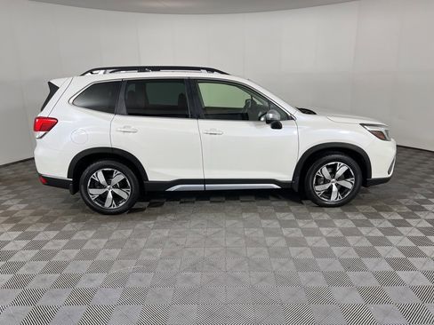 Used 2021 Subaru Forester Touring image 3