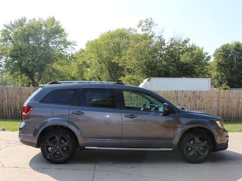 Used 2019 Dodge Journey Crossroad image 11