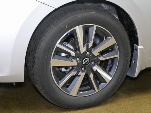 New 2025 Nissan Versa SV w/ Trunk Package image 20