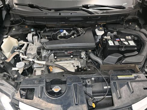 Used 2019 Nissan Rogue SV w/ Premium Package AWD/4WD image 24