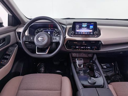 Certified 2022 Nissan Rogue SV AWD/4WD image 17