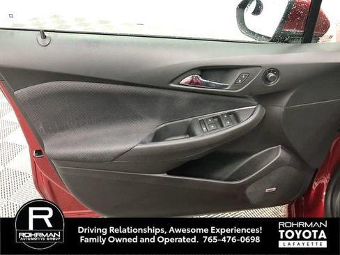 Used 2017 Chevrolet Cruze LT w/ Sun And Sound Package FWD image 12