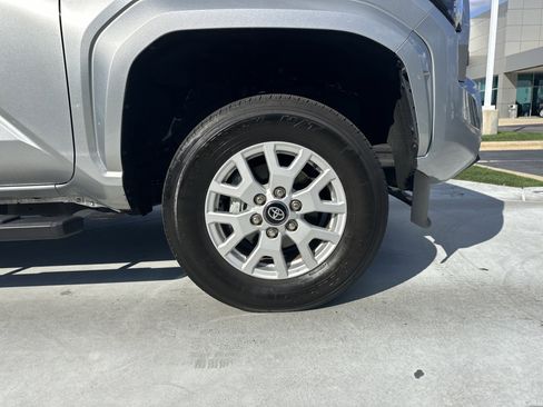 Used 2024 Toyota Tacoma SR5 w/ SR5 Upgrade Package image 26