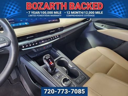 Used 2024 Cadillac XT4 Luxury w/ Cold Weather Package AWD/4WD image 25