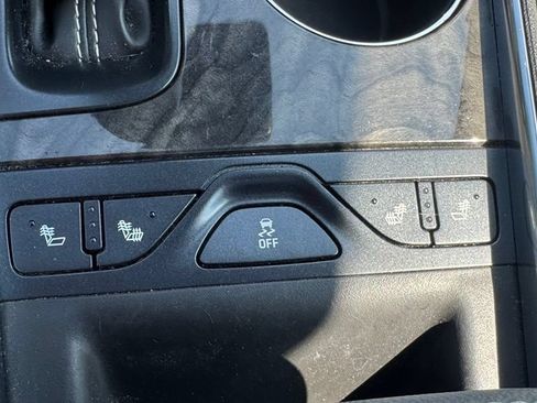 Used 2015 Chevrolet Impala LT w/ Convenience Package FWD image 25