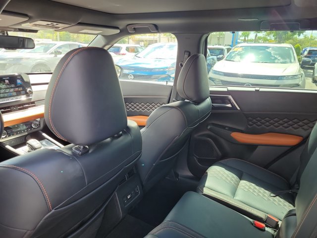 Used 2022 Mitsubishi Outlander SEL AWD/4WD image 13