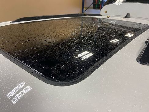 New 2025 Jeep Grand Cherokee Limited w/ Luxury Tech Group II image 16