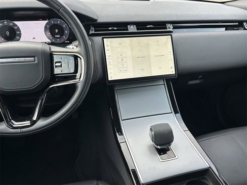 Used 2025 Land Rover Range Rover Velar S image 18