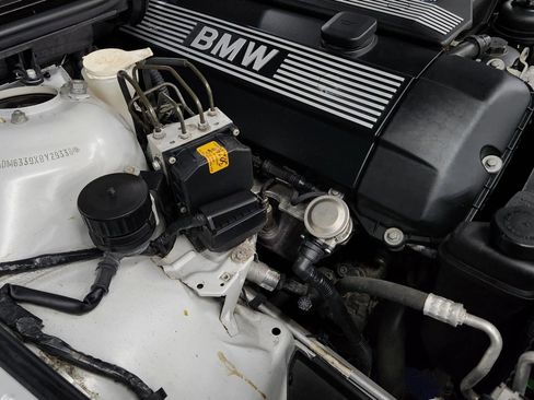 Used 1999 BMW 528i Sedan image 52