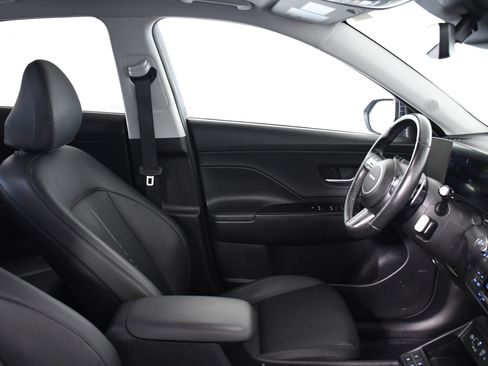 Used 2024 Hyundai Kona Limited image 26