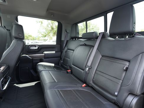 Used 2020 GMC Sierra 2500 Denali w/ Denali Ultimate Package AWD/4WD image 9
