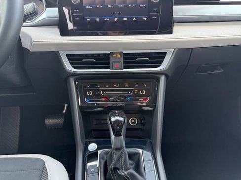 New 2025 Volkswagen Taos SE image 11