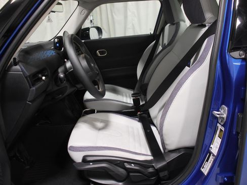 Certified 2025 MINI Cooper S image 12