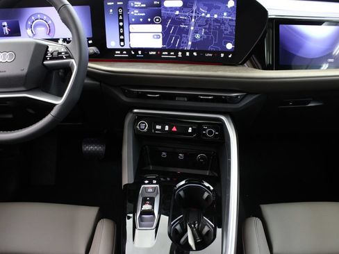 New 2026 Audi Q5 Premium Plus AWD/4WD image 22