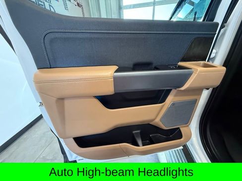 Used 2022 Ford F150 Lariat w/ Equipment Group 502A High image 9