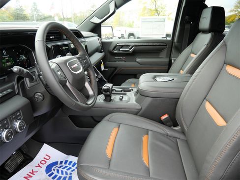 New 2026 GMC Sierra 1500 AT4 w/ Technology Package image 5