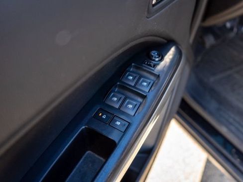 Used 2020 Chevrolet Colorado LT AWD/4WD image 18