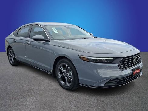 Used 2025 Honda Accord EX-L image 3