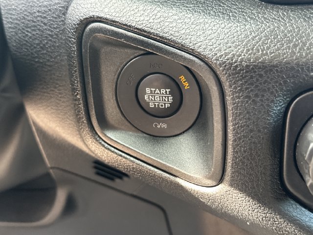 Used 2025 Jeep Wrangler Sport AWD/4WD image 21