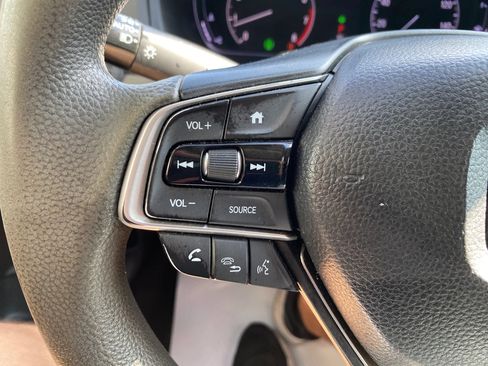Used 2019 Honda Accord LX image 13