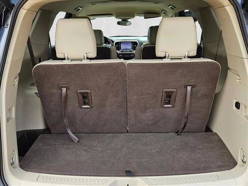 Used 2019 GMC Acadia Denali w/ Technology Package FWD image 6
