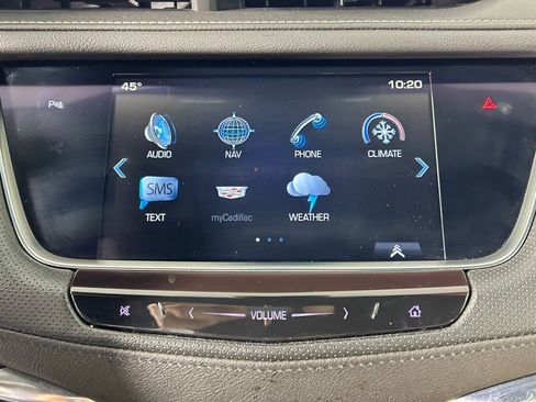 Used 2018 Cadillac XT5 Luxury w/ Driver Awareness Package image 19