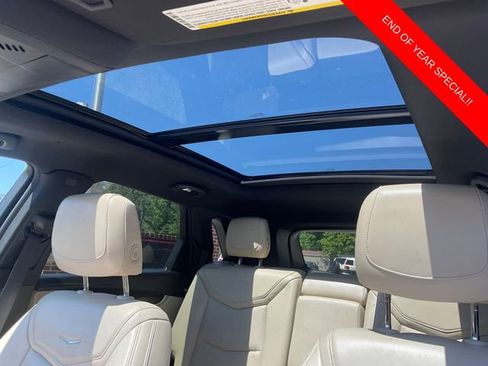 Used 2018 Cadillac XT5 Luxury w/ Driver Awareness Package image 12