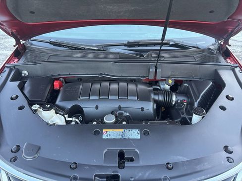 Used 2016 Chevrolet Traverse LT w/ Style and Technology Package image 32