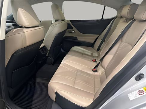 Used 2019 Lexus ES 350 w/ Accessory Package 2 FWD image 13