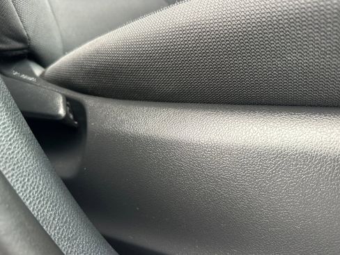 Used 2024 Toyota Corolla Cross LE image 23