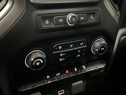 Certified 2020 Chevrolet Silverado 1500 Custom Trail Boss w/ Custom Convenience Package AWD/4WD image 17