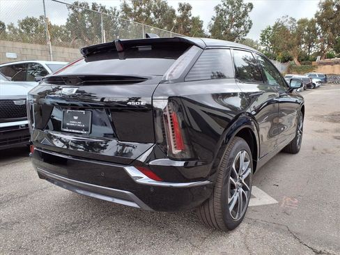 New 2026 Cadillac Optiq Sport 1 image 8