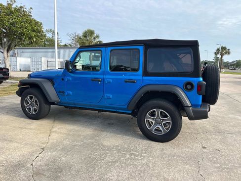 Certified 2021 Jeep Wrangler Unlimited Sport AWD/4WD image 5