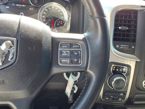 Used 2019 RAM 1500 Classic SLT w/ Luxury Group AWD/4WD image 17