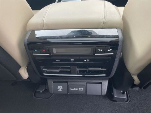 Used 2023 Acura MDX SH-AWD w/ Technology Package image 33