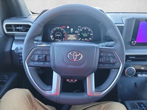 Used 2025 Toyota Tacoma TRD Sport image 20