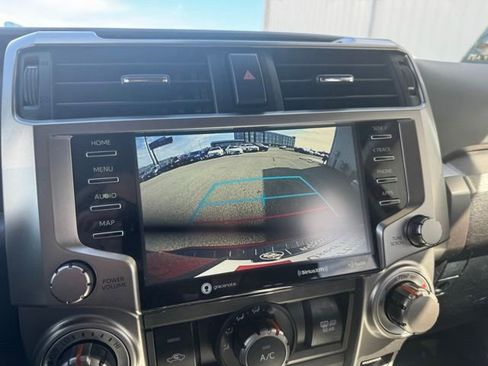 Certified 2020 Toyota 4Runner SR5 Premium AWD/4WD image 4