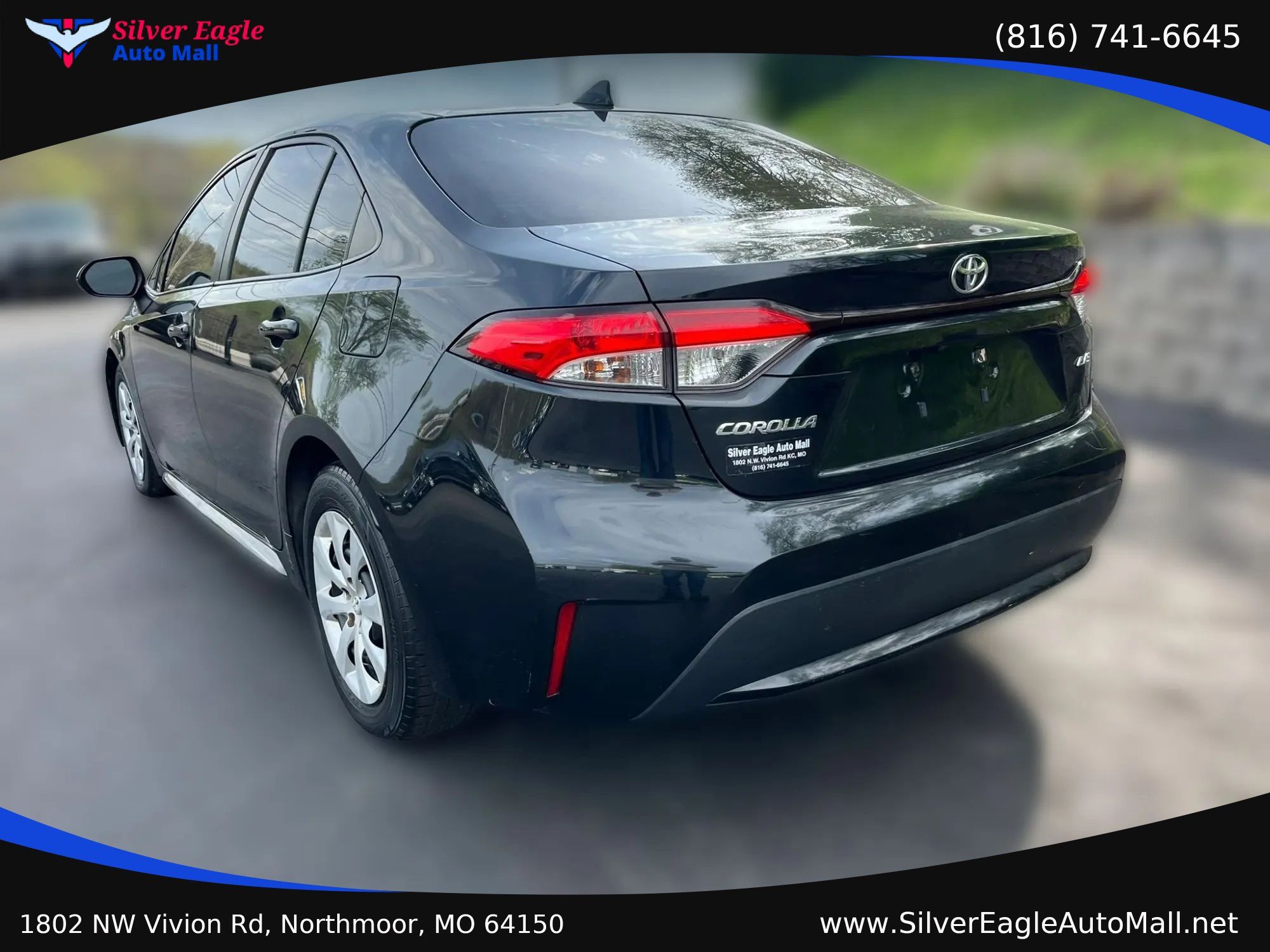 Used 2020 Toyota Corolla LE FWD image 5