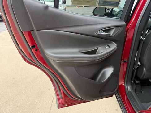 Used 2023 Buick Encore GX Essence w/ Experience Buick Package FWD image 18