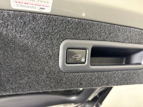 Used 2018 Lexus RX 450hL Premium w/ Premium Package AWD/4WD image 40