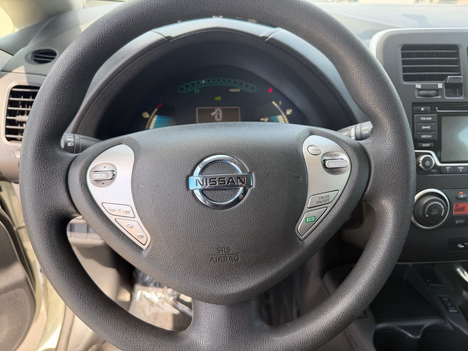 Certified 2017 Nissan Leaf S w/ Charge Package FWD image 19