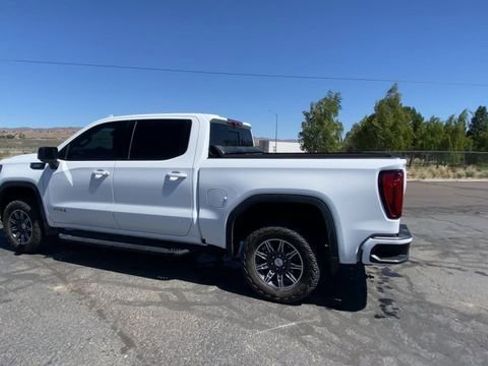 Used 2024 GMC Sierra 1500 AT4 w/ Technology Package AWD/4WD image 6