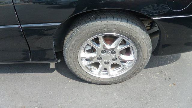 Used 2002 Chevrolet Camaro LT w/ Performance Handling Pkg RWD image 8