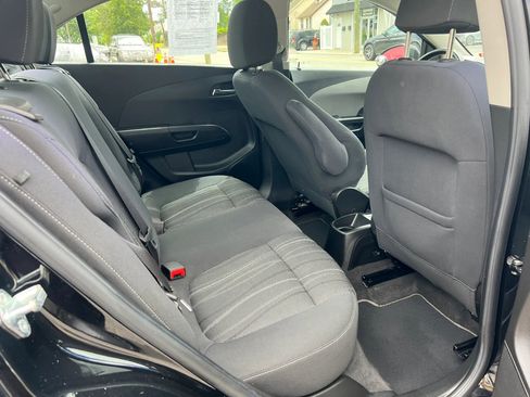 Used 2017 Chevrolet Sonic LT w/ Convenience Package FWD image 27